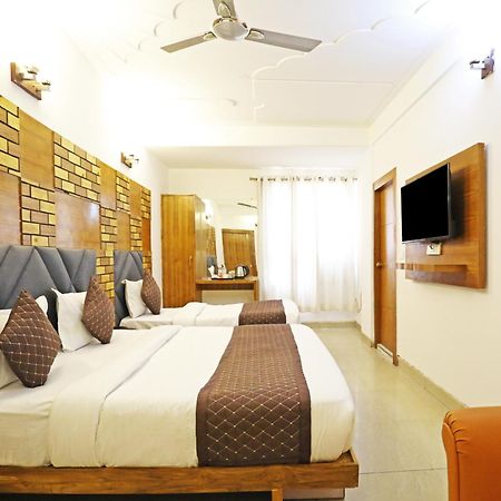 Hotel Ambrosia - A Boutique Hotel Új-Delhi Kültér fotó