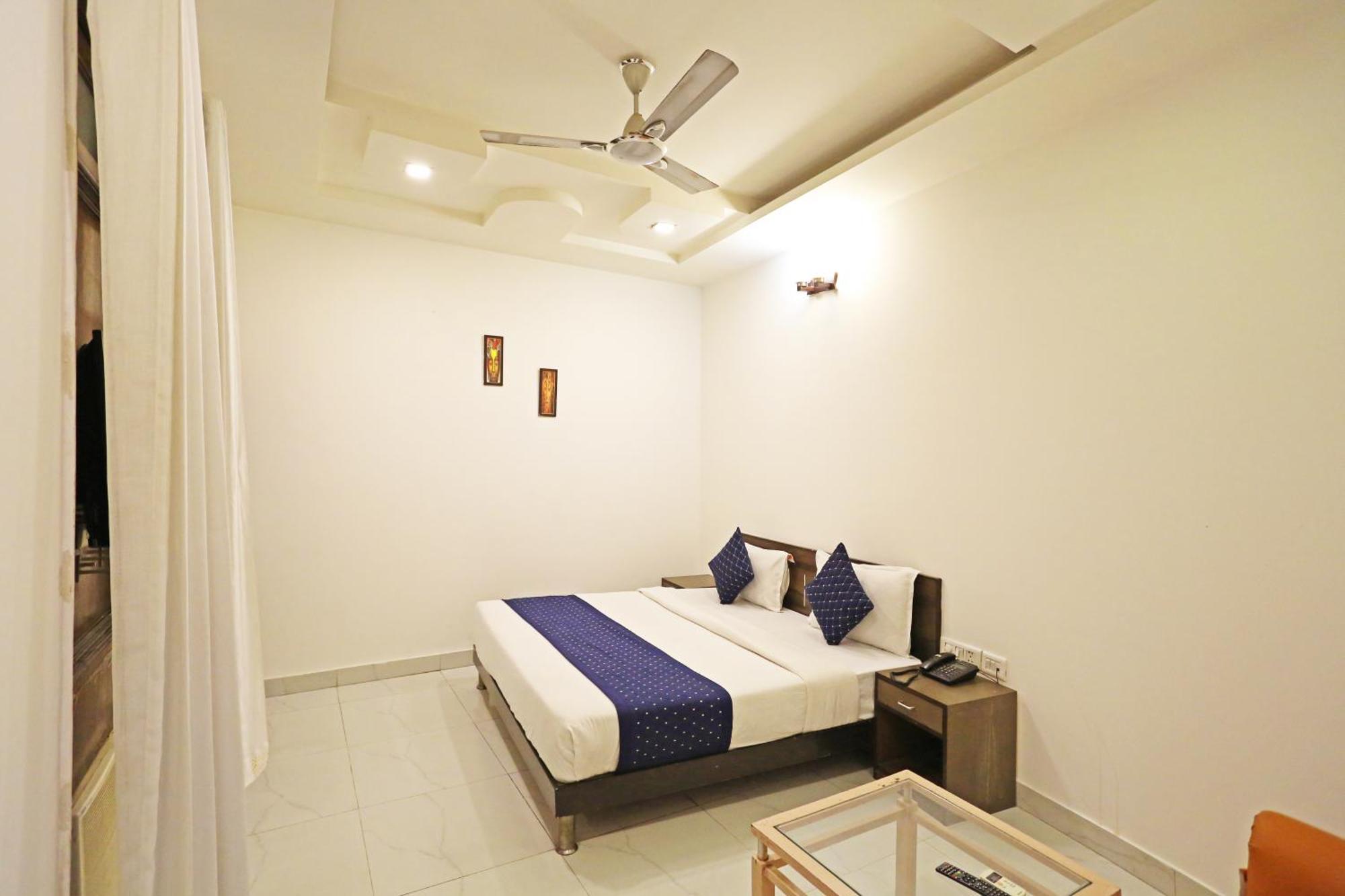 Hotel Ambrosia - A Boutique Hotel Új-Delhi Kültér fotó